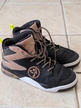 Zumba Air Shimmer Black & Rose Gold Sneakers Size 10